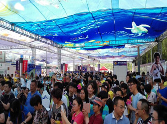 “李小龍”助陣狠搶工廠，引爆京城“速度與激情”