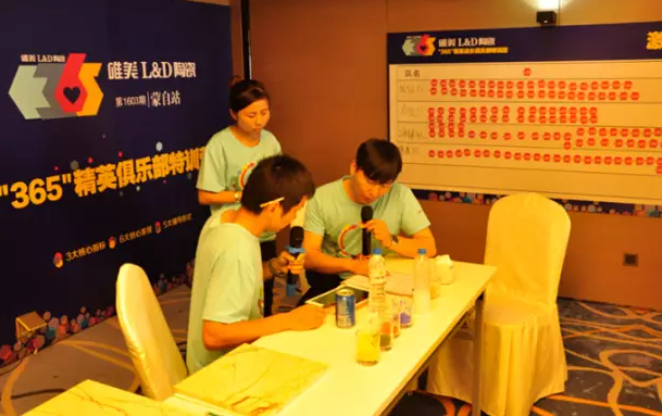 1481351686774399.png blob.png