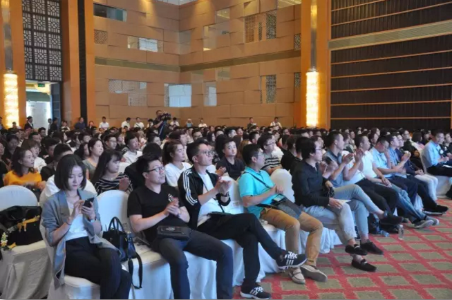 1504946540109309.png blob.png